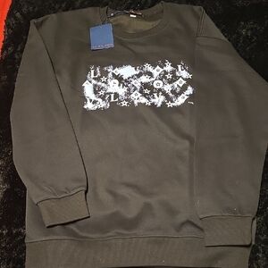 Louis Vuitton Black and White Graphic Crewneck Sweatshirt